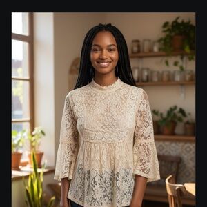 Blue Planet Medium Elegant Lace Short Sleeve Top - Cream